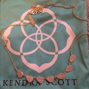 Kendra Scott necklace