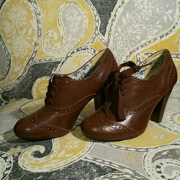 American Eagle Heels