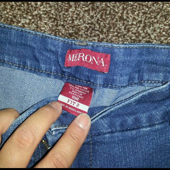 Jeans with fake pockets - Picture 2 of 2