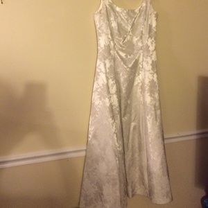 White flower Damask print formal/ wedding dress