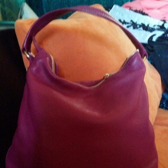Fuchsia Michael kors purse - Picture 2 of 4