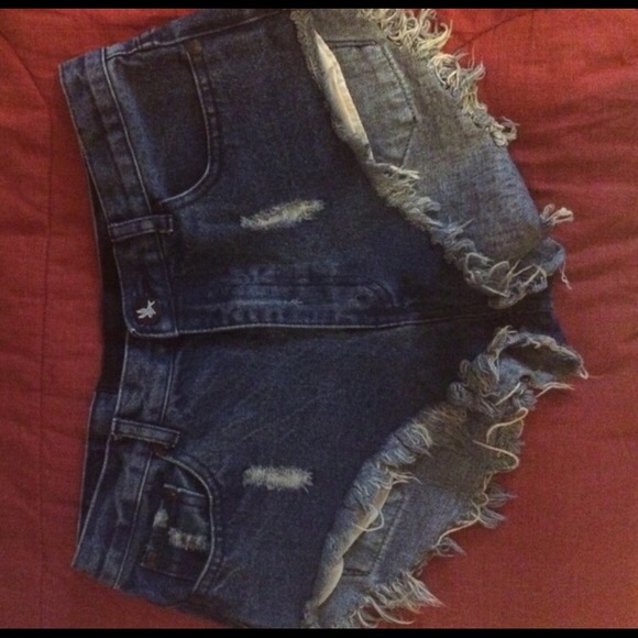 High waist cut off shorts.