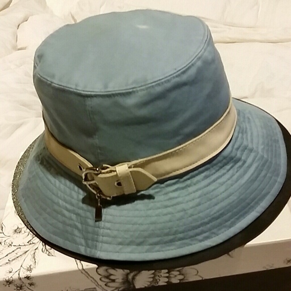 *NWOT*100 % Authentic Vintage COACH Rain Hat