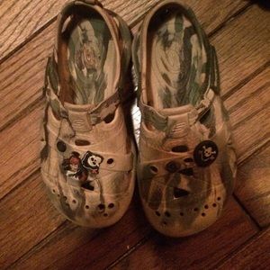 Children's crocs