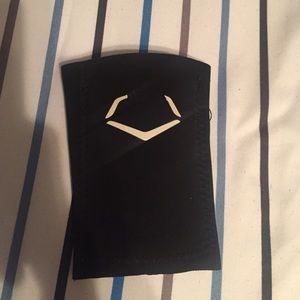 Black Evoshield wrist guard