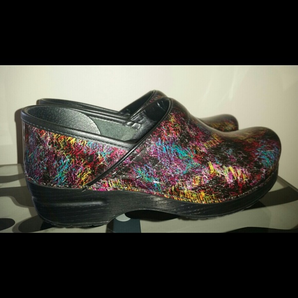 ⭐reduced⭐ dansko clogs