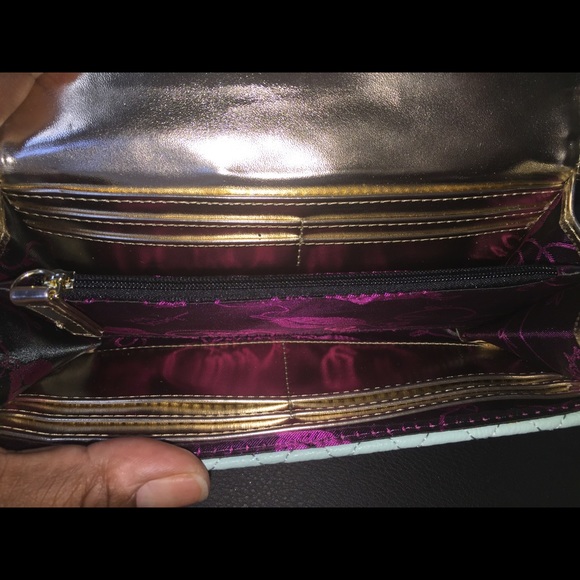‼️SOLD‼️💟Betsey Johnson Wallet on a string💟 - Picture 4 of 4