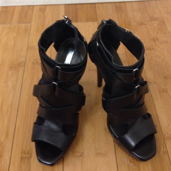Zara Collection 5' heels shoes