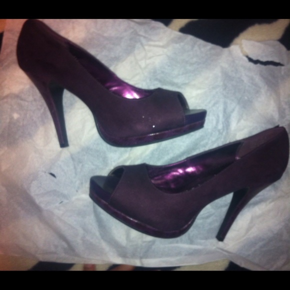Purple rampage peep toe heels