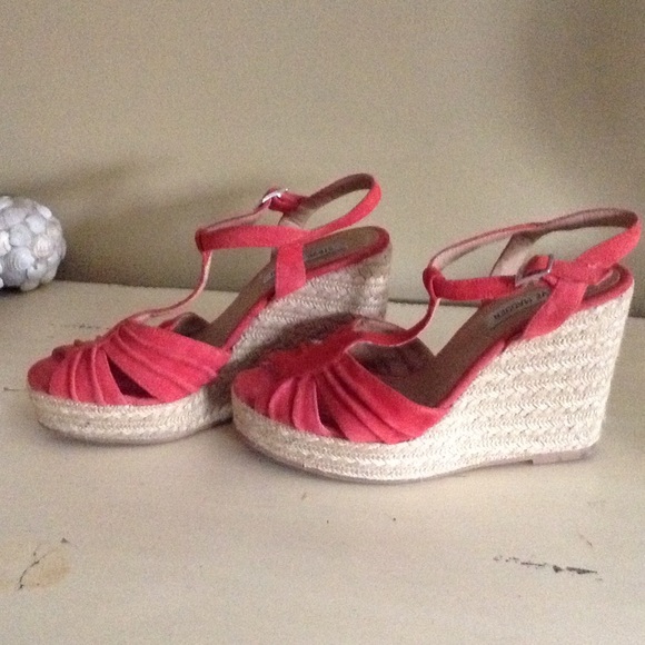 Steve Madden Shoes - Steve Madden Summer Wedges in Coral