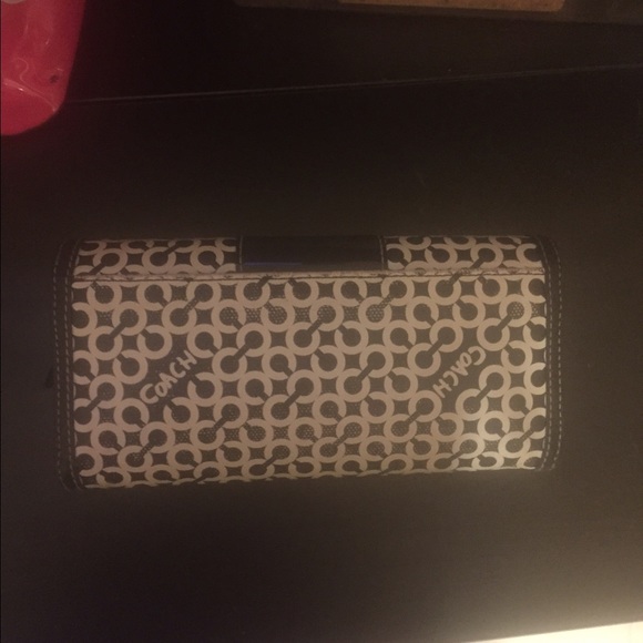 Coach wallet - Picture 2 of 4