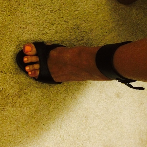 LAMB ankle strap sandals - Picture 2 of 4