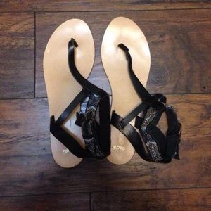 Black sandals w/ cute beading
