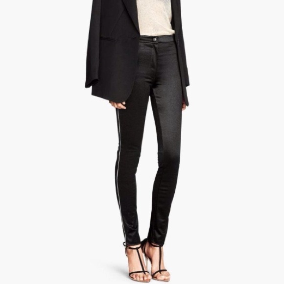 Nasty Gal Pants - SOLD!!!! High-waisted Charcoal Grey Hot pants 👖