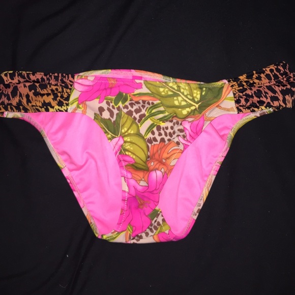 Victoria's Secret knockout bikini bottoms