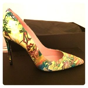 Gorgeous, Brand New Barbara Bui- size 9/euro 39