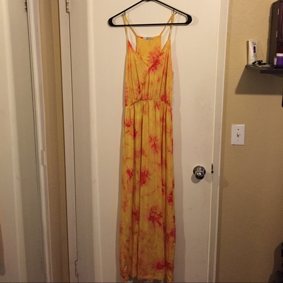 Tie Dye Maxi dress - Picture 2 of 4
