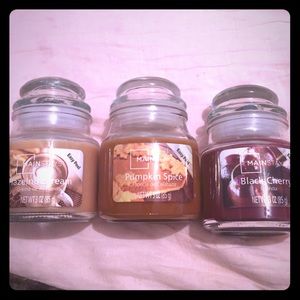 Brand new lot of 3 candles!