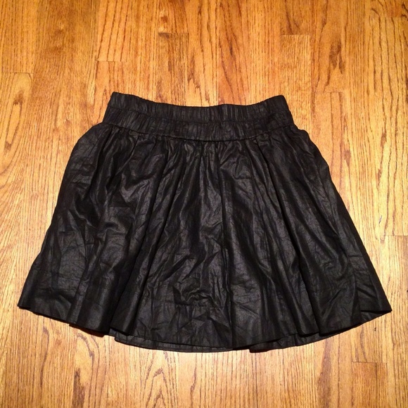 Miniskirt / skater look skirt