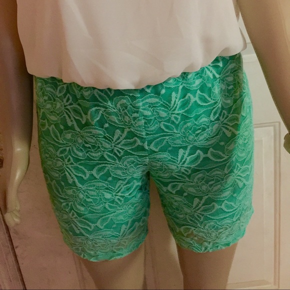 Super cute Aqua romper! - Picture 4 of 4