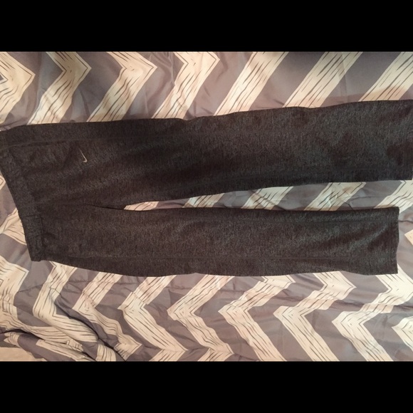 Nike therma-fit sweatpants