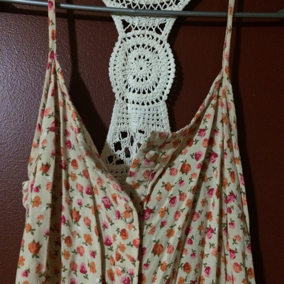 Lace Back Floral Romper🌻 - Picture 2 of 4