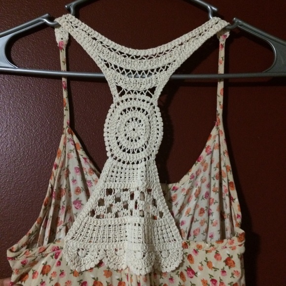 Lace Back Floral Romper🌻 - Picture 4 of 4