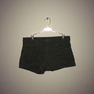 H&M army green shorts