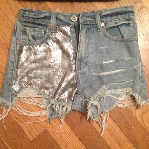 UNIF Denim - 🌈UNIF SEQUIN DENIM SHORTS🌈