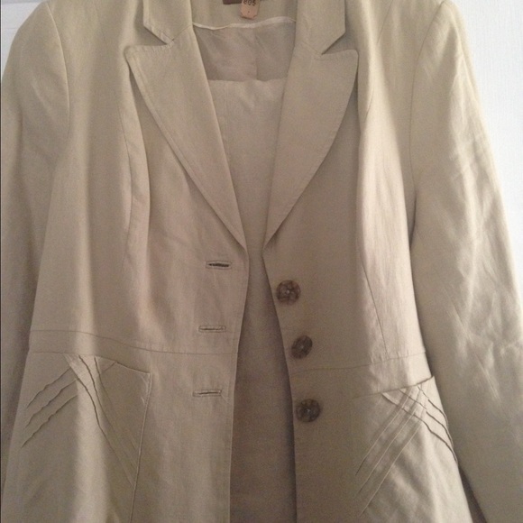 Pant suit