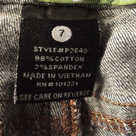 Capris size 7 by Refuge - Picture 2 of 3