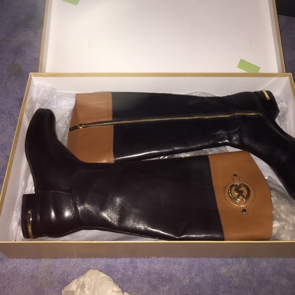 MICHAEL Michael Kors Shoes - LIKE NEW ‼️Michael Kors boots‼️