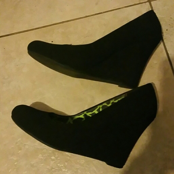 Wedges - Picture 3 of 4
