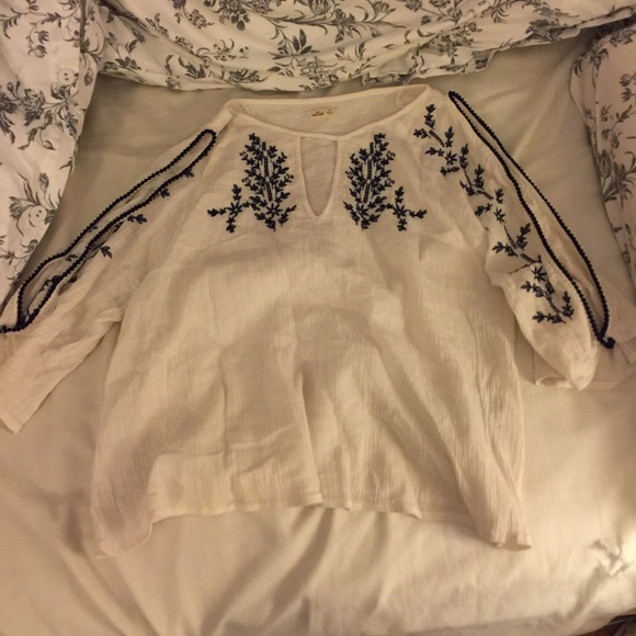 Hollister peasant top with embroidery