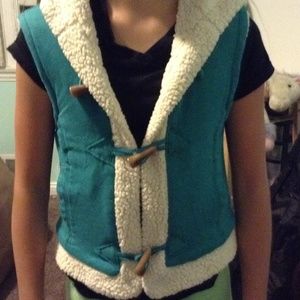 Mudd turquoise vest