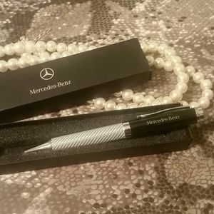 M e r c e d e s ° B e n z ° p e n