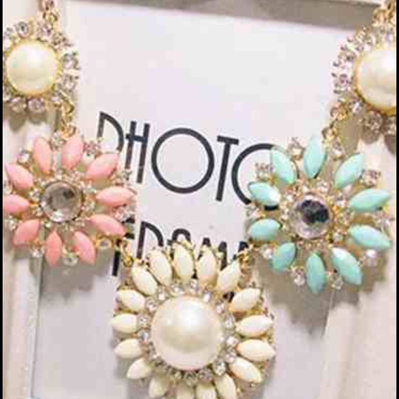 Jewelry - Flower Fashion Jewelry