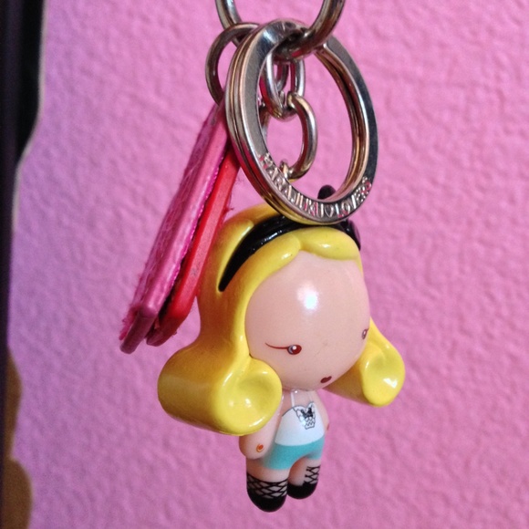 Harajuku Lovers Keychain - Picture 2 of 3