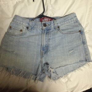 Levi's High-waisted jean shorts
