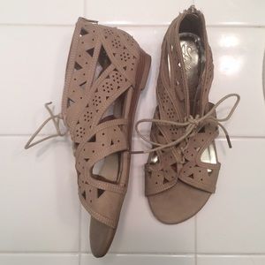 Summer lace up wedged sandal (beige)