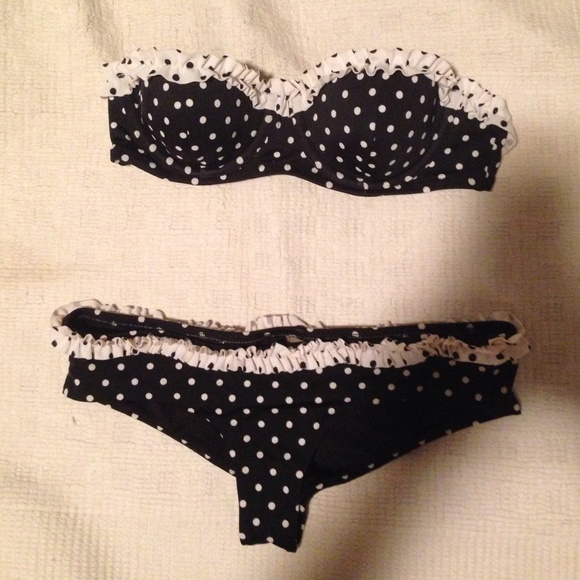Victoria's Secret Ruffled Polka Dot Bikini - Picture 2 of 4