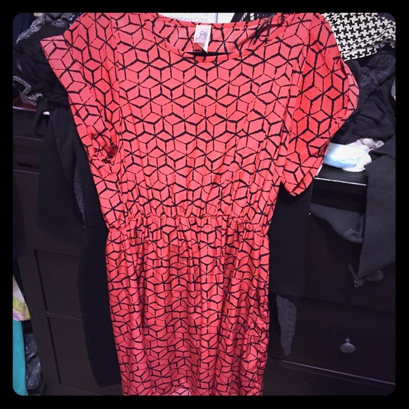 Red and black casual summer dress size medium