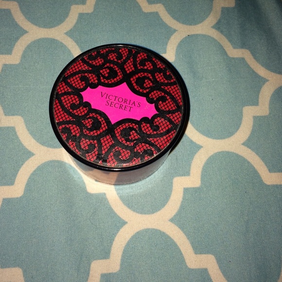 Luminous Face powder Gems by Victoria's Secret