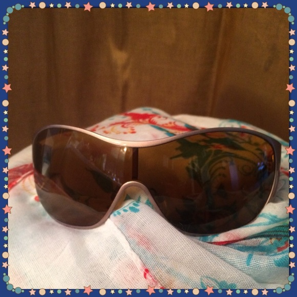 Sunglasses 😎