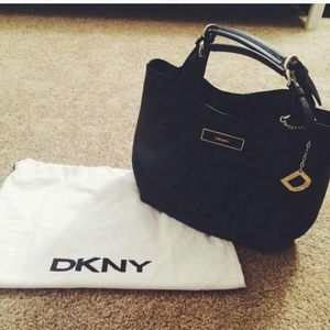 Dkny saffiano handbag