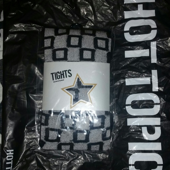 Hot topic tights!