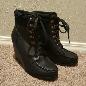 Forever 21 wedge black synthetic leather boots
