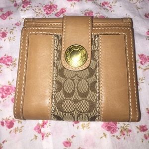 Coach wallet brown