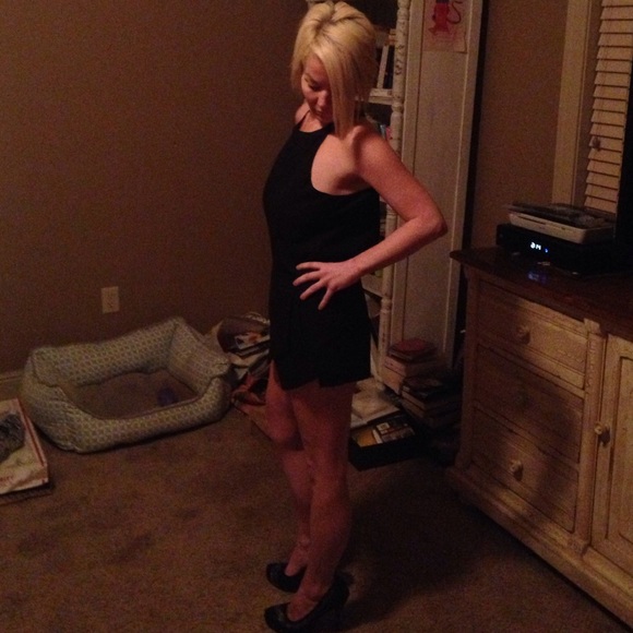 Caroline Hill black romper - Picture 3 of 3