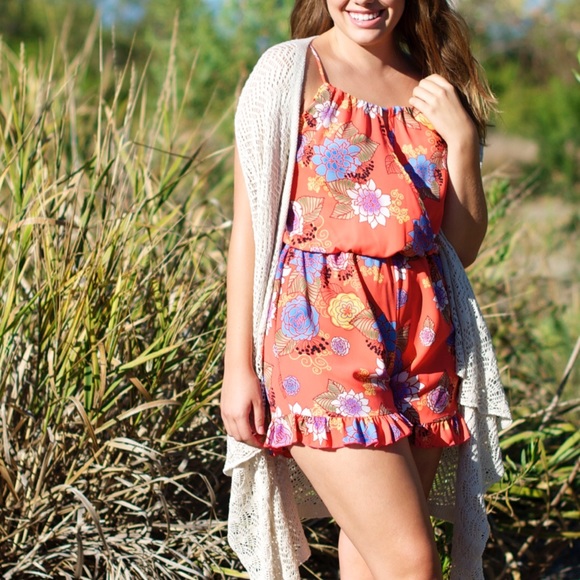 LAST CALL Open back Floral romper - Picture 4 of 5
